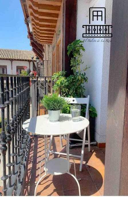 El Balcon De La Rosa Appartement La Puebla de Montalbán Buitenkant foto
